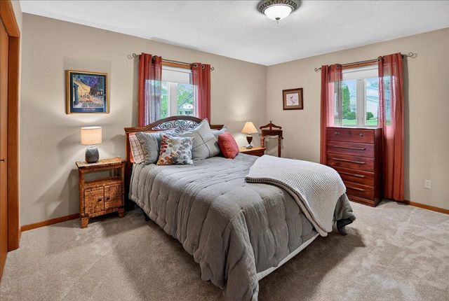 508 Woodvale Drive, Deforest, WI 53532