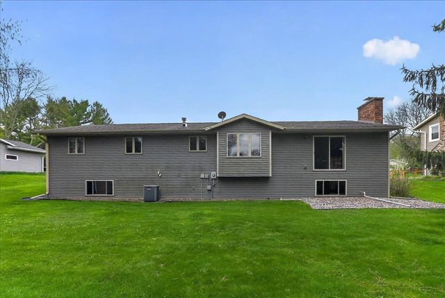 508 Woodvale Drive, Deforest, WI 53532