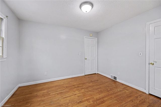 3771 Tangle Lane, Winston-salem, NC 27106