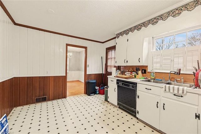 3771 Tangle Lane, Winston-salem, NC 27106