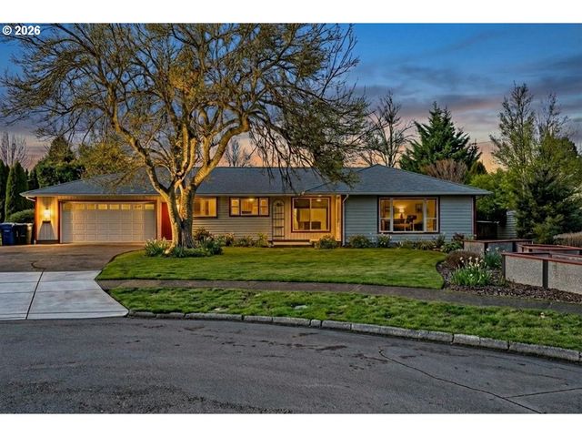 280 REGAL Ct, Eugene, OR 97401