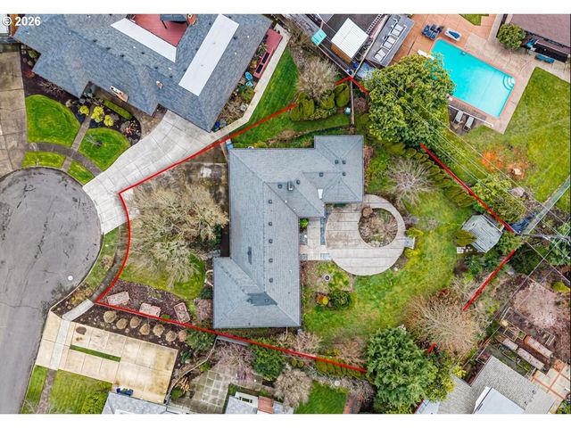 280 REGAL Ct, Eugene, OR 97401