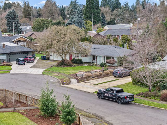 280 REGAL Ct, Eugene, OR 97401