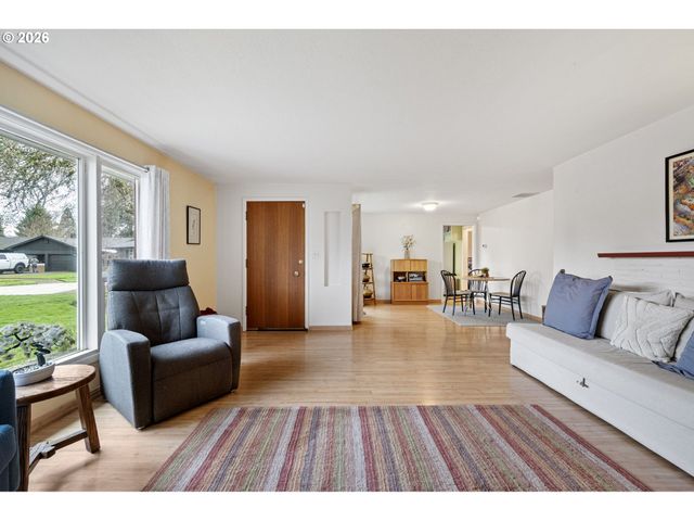 280 REGAL Ct, Eugene, OR 97401