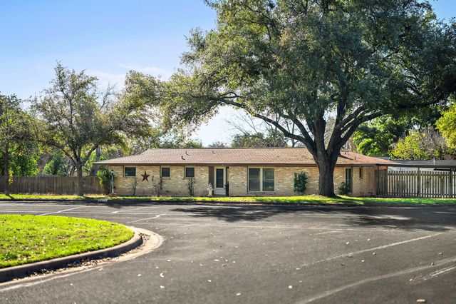 901 Berrywood DR, Austin, TX 78753