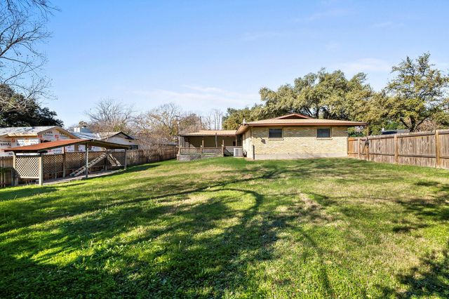 901 Berrywood DR, Austin, TX 78753