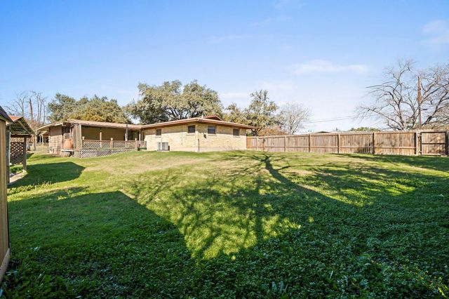 901 Berrywood DR, Austin, TX 78753