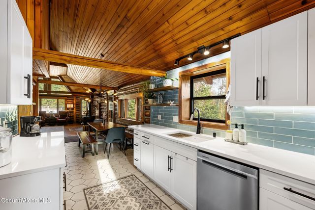 455 Elk Grove RD, Sandpoint, ID 83864