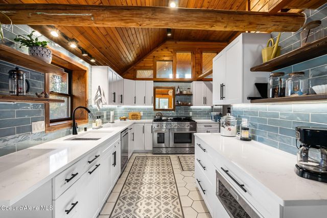 455 Elk Grove RD, Sandpoint, ID 83864