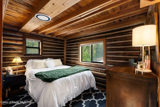 455 Elk Grove RD, Sandpoint, ID 83864