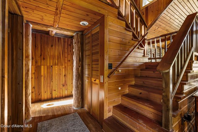 455 Elk Grove RD, Sandpoint, ID 83864