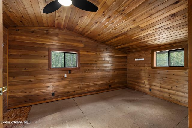 455 Elk Grove RD, Sandpoint, ID 83864