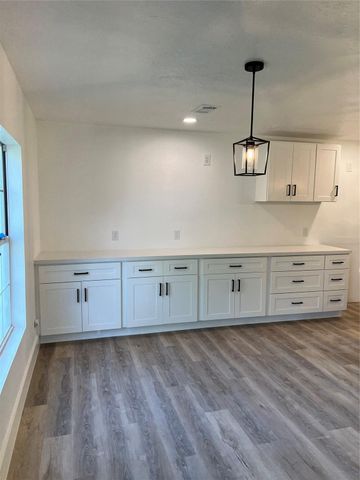 502 Independence Street, Liberty, TX 77575