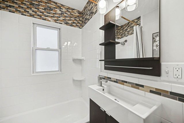 2623 Mckinley Street NE, Minneapolis, MN 55418