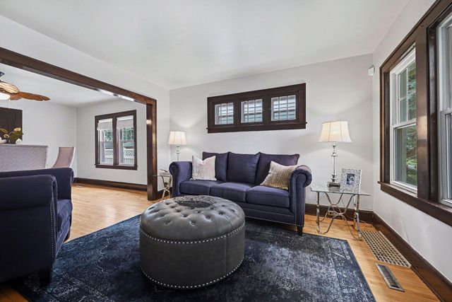 2623 Mckinley Street NE, Minneapolis, MN 55418