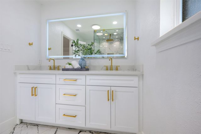 2400 Bengal Lane, Plano, TX 75023