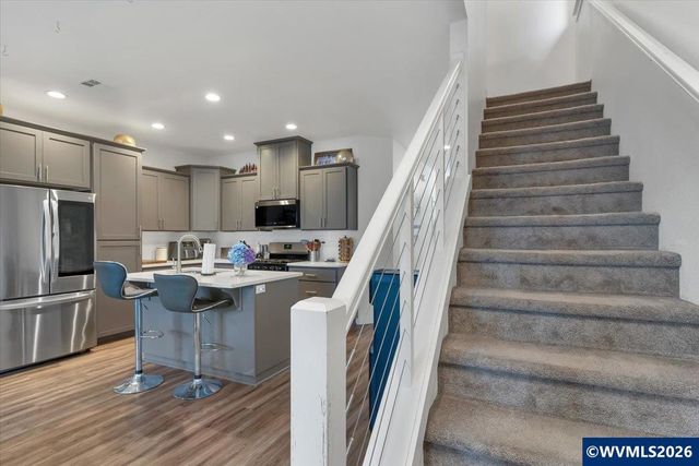 6193 Blue River Dr SE, Salem, OR 97306