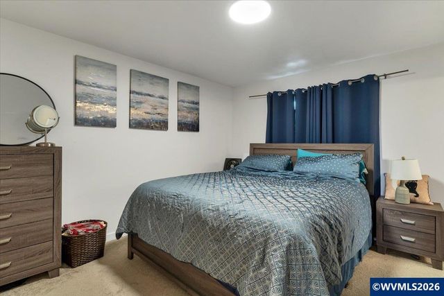 6193 Blue River Dr SE, Salem, OR 97306