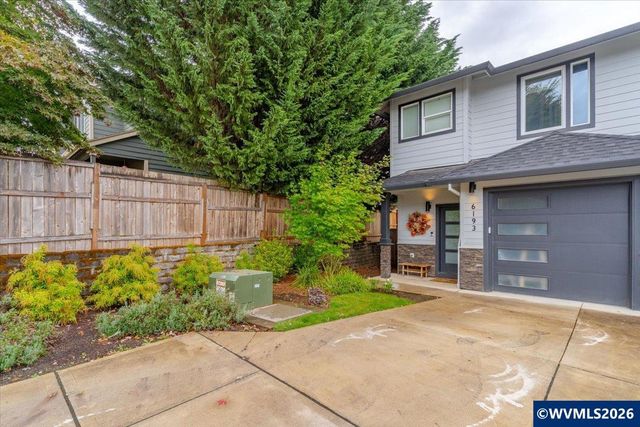 6193 Blue River Dr SE, Salem, OR 97306