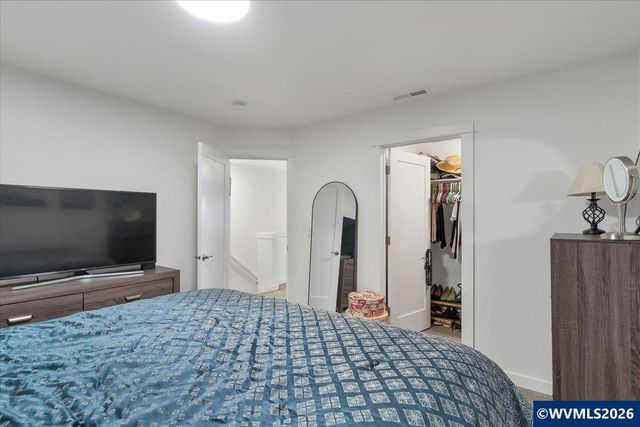6193 Blue River Dr SE, Salem, OR 97306