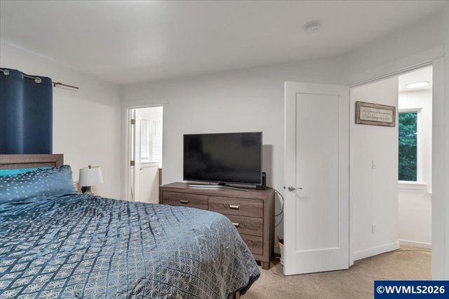 6193 Blue River Dr SE, Salem, OR 97306