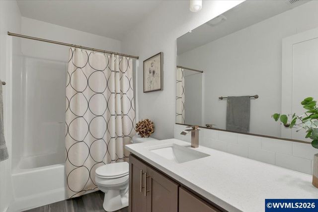 6193 Blue River Dr SE, Salem, OR 97306