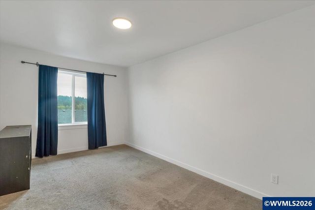 6193 Blue River Dr SE, Salem, OR 97306