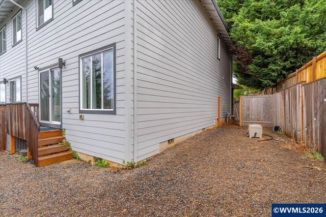 6193 Blue River Dr SE, Salem, OR 97306