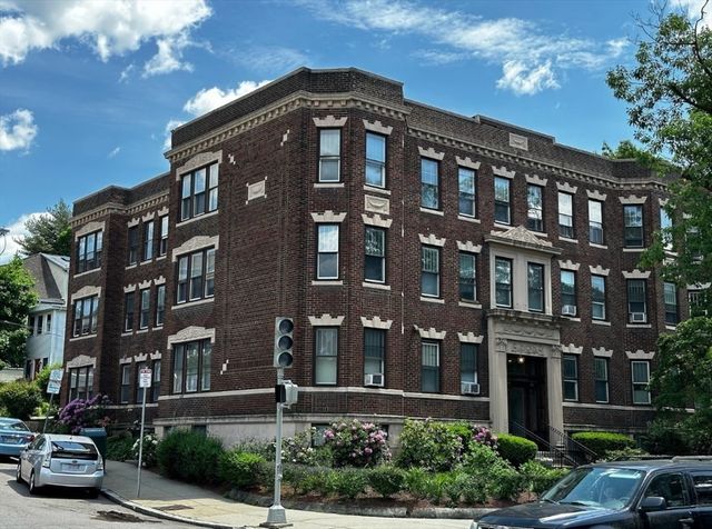 224 Jamaicaway 3, Boston, MA 02130