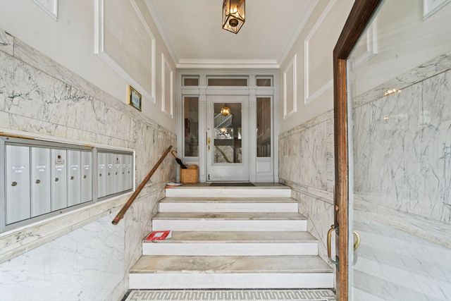 224 Jamaicaway 3, Boston, MA 02130