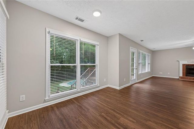 375 Saybrooke Crossing, Acworth, GA 30101
