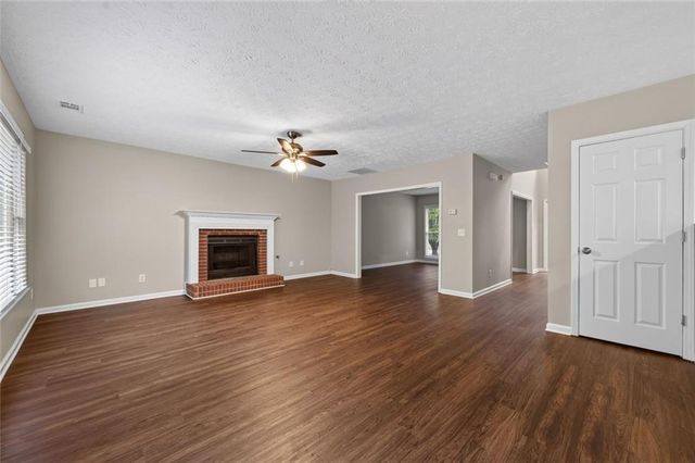 375 Saybrooke Crossing, Acworth, GA 30101