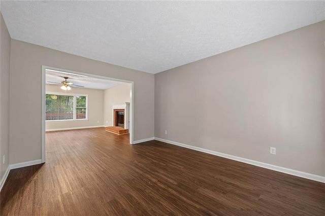375 Saybrooke Crossing, Acworth, GA 30101