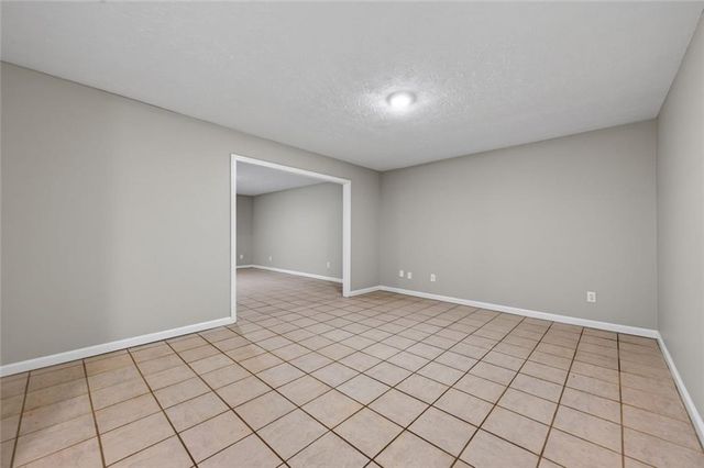 375 Saybrooke Crossing, Acworth, GA 30101