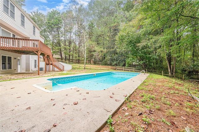 375 Saybrooke Crossing, Acworth, GA 30101