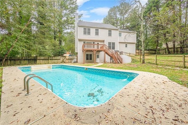 375 Saybrooke Crossing, Acworth, GA 30101