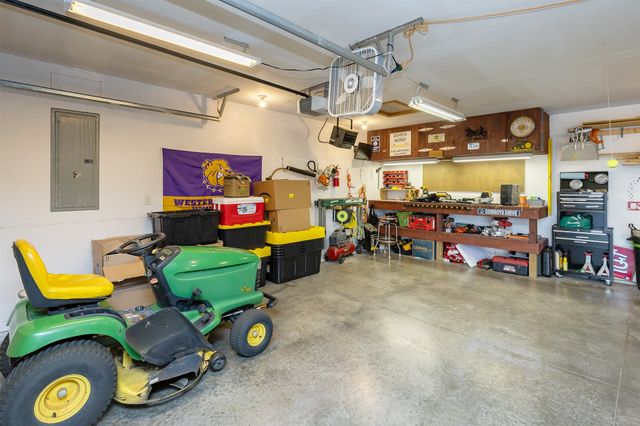 1004 15th Street SE, Bondurant, IA 50035