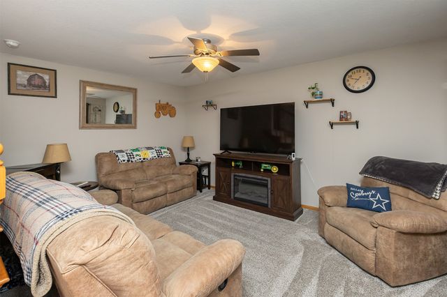 1004 15th Street SE, Bondurant, IA 50035