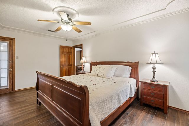 2036 Parkridge Court, Hurst, TX 76054