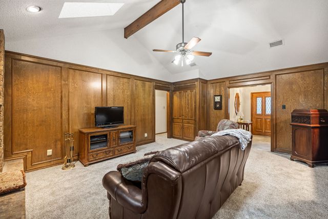 2036 Parkridge Court, Hurst, TX 76054