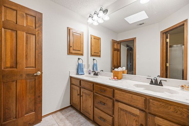 2036 Parkridge Court, Hurst, TX 76054