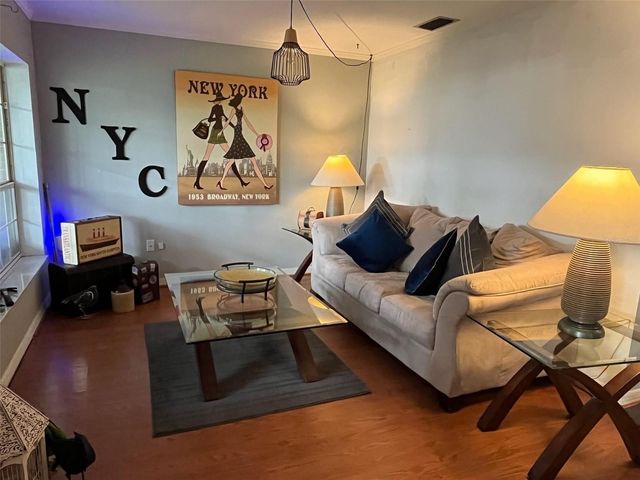 1208 LAKE SHORE BOULEVARD, Tavares, FL 32778