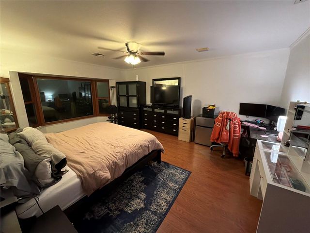 1208 LAKE SHORE BOULEVARD, Tavares, FL 32778