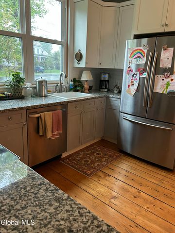 29 NW Washington, Cambridge Village, NY 12816