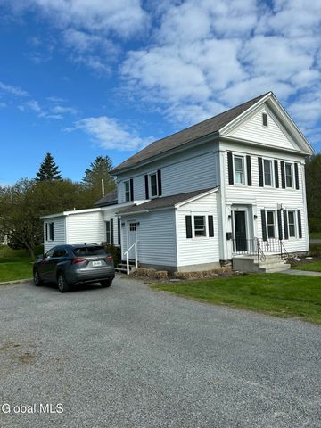 29 NW Washington, Cambridge Village, NY 12816