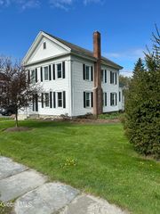 29 NW Washington, Cambridge Village, NY 12816