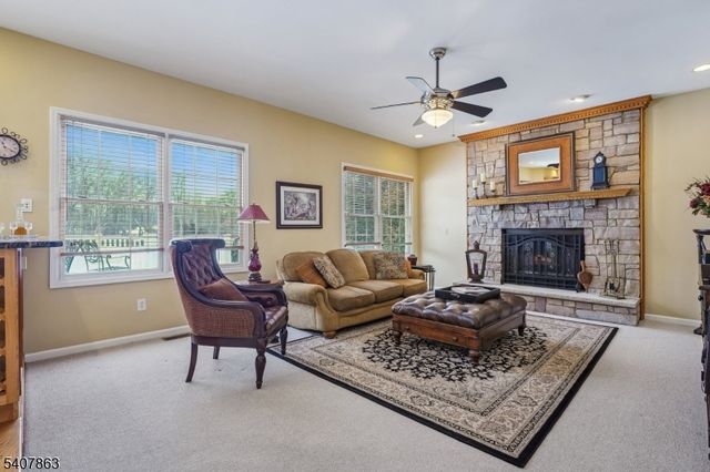 11 Rice Ln, Washington Twp., NJ 07853