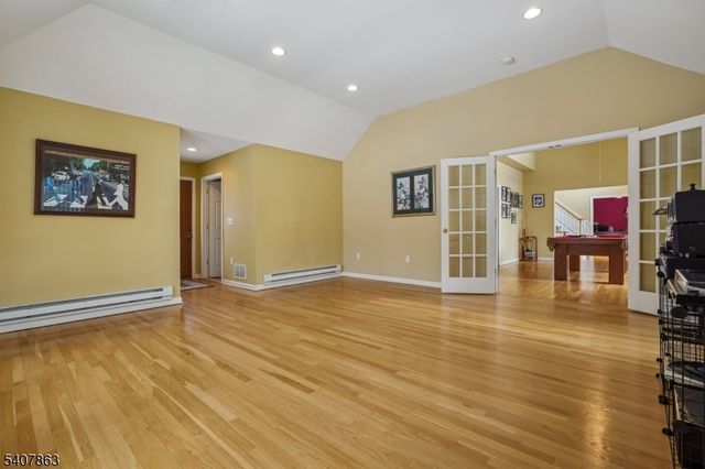 11 Rice Ln, Washington Twp., NJ 07853