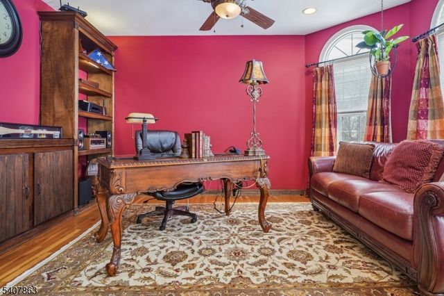 11 Rice Ln, Washington Twp., NJ 07853