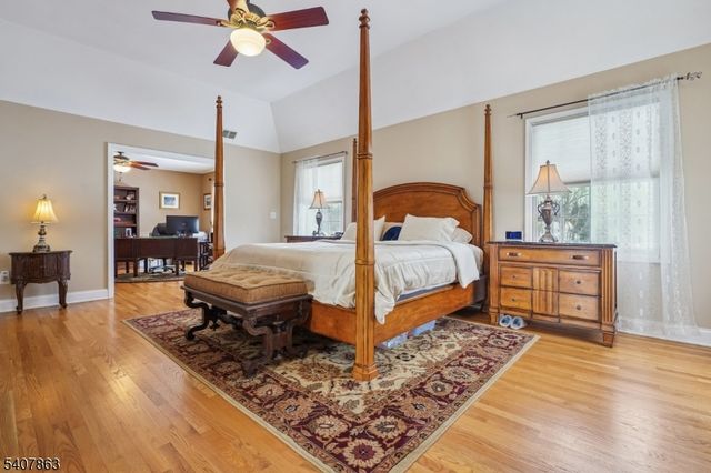 11 Rice Ln, Washington Twp., NJ 07853